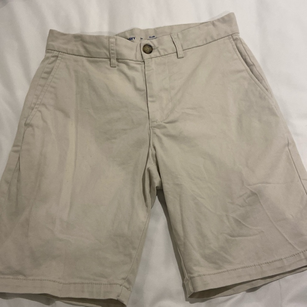 Men’s size 29 slim khaki shorts from Old Navy